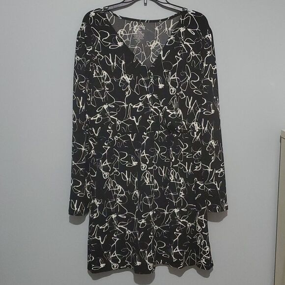 Nine West dress women's size xxl white black background wrap look squigg… - Picture 1 of 9